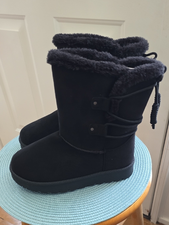 pop Shoes - POP BRAND WOMEN'S BLACK SUEDELIKE SLIP-ON BOOTS SIZE 6.5.